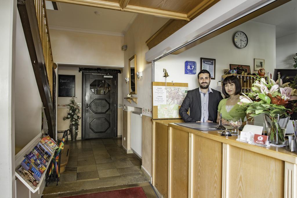 Отель Gautinger Hof Гаутинг